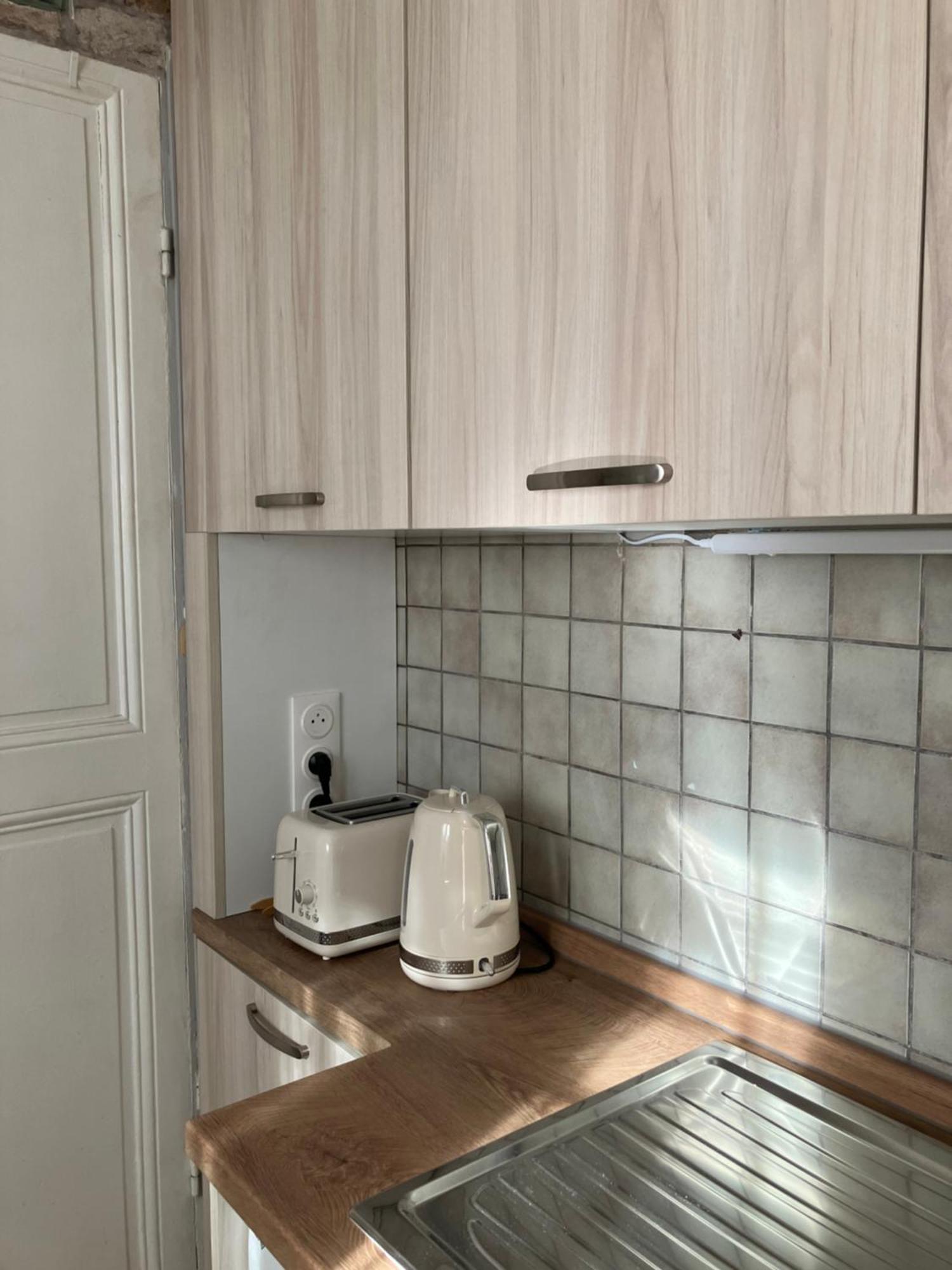 Appartement Central Des Terres Chaudes Proche Bord De Mer ม็องตง ภายนอก รูปภาพ