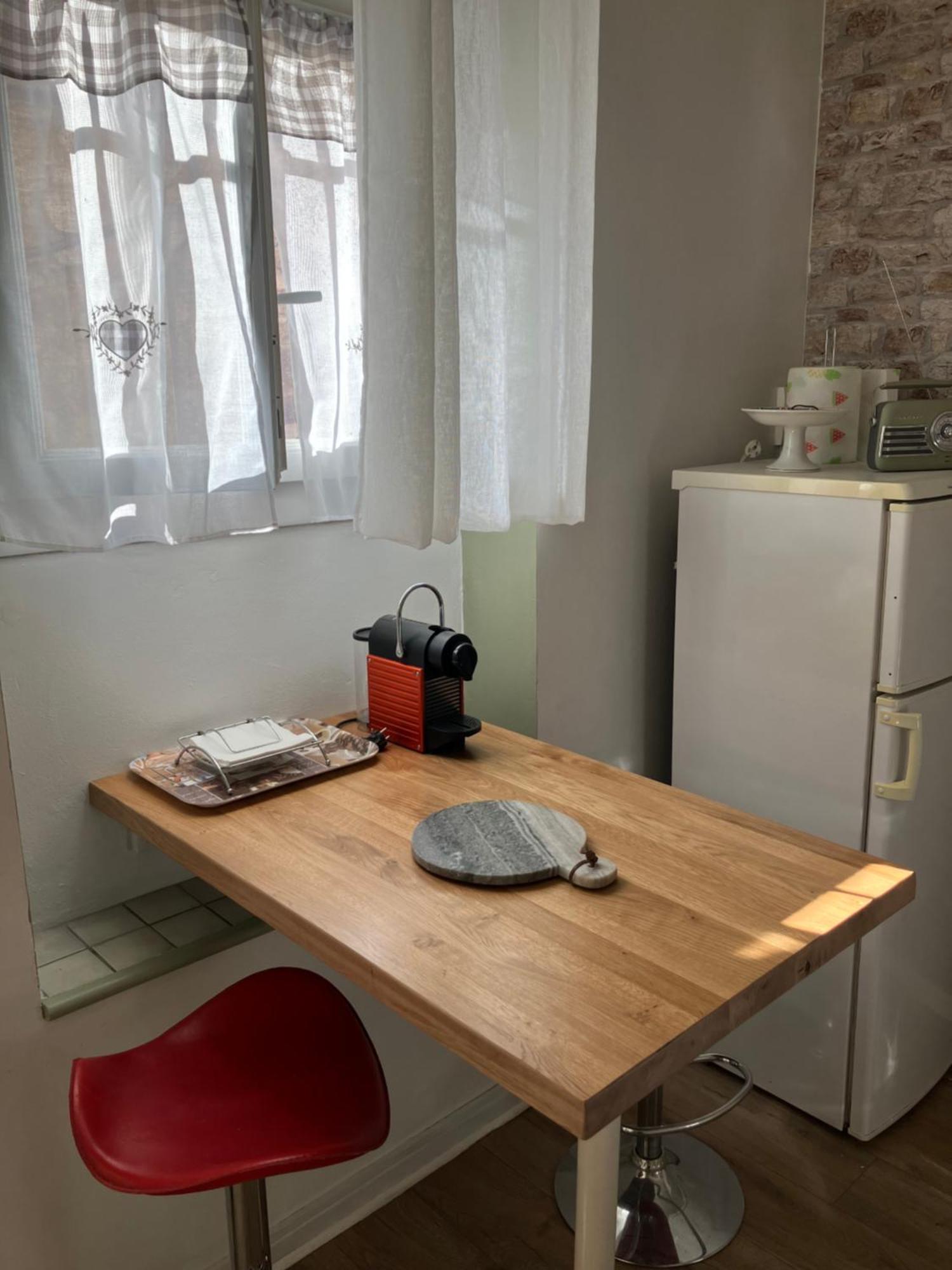 Appartement Central Des Terres Chaudes Proche Bord De Mer ม็องตง ภายนอก รูปภาพ